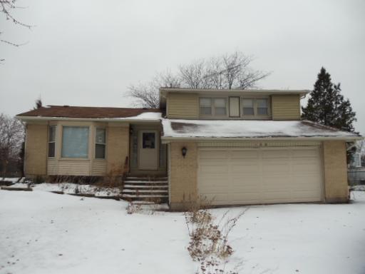 100 Wedgewood Way Bolingbrook, IL 60440 - Photo 1 of 1