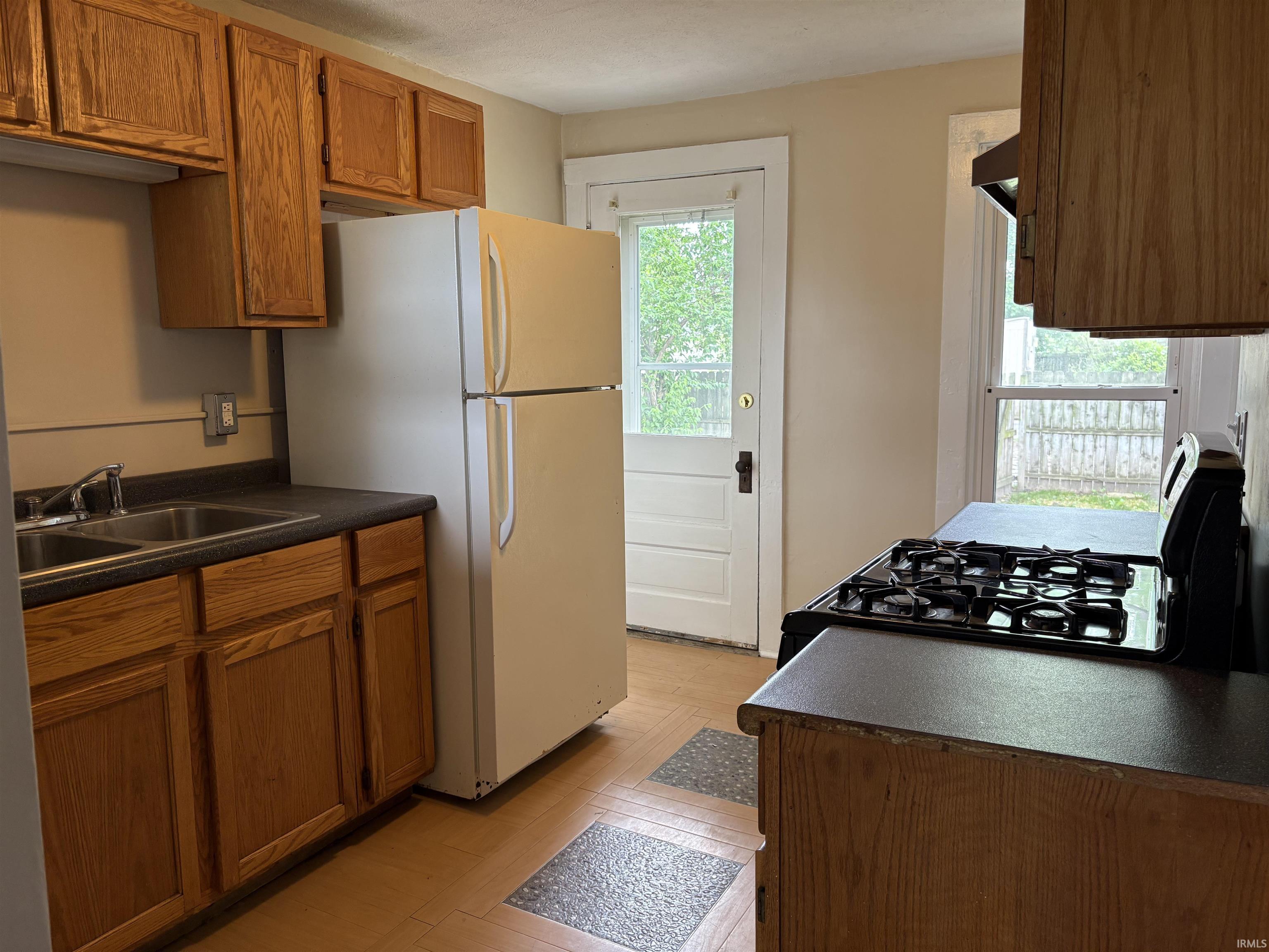 457 West 6th Street Peru, IN 46970 - Photo 7 of 11