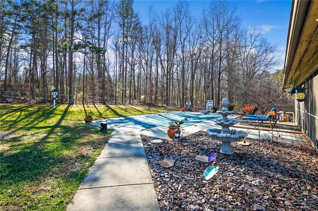 111 Hiatt Road Thomasville, NC 27360 - Photo 30 of 40 Gallery Image 30