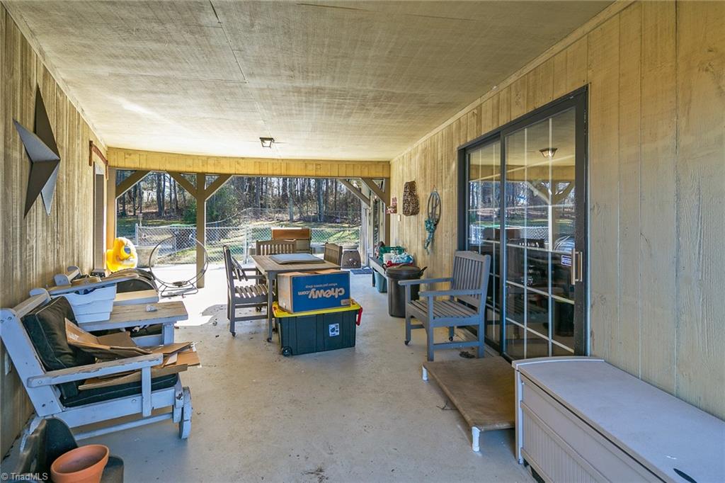 111 Hiatt Road Thomasville, NC 27360 - Photo 32 of 40 Gallery Image 32