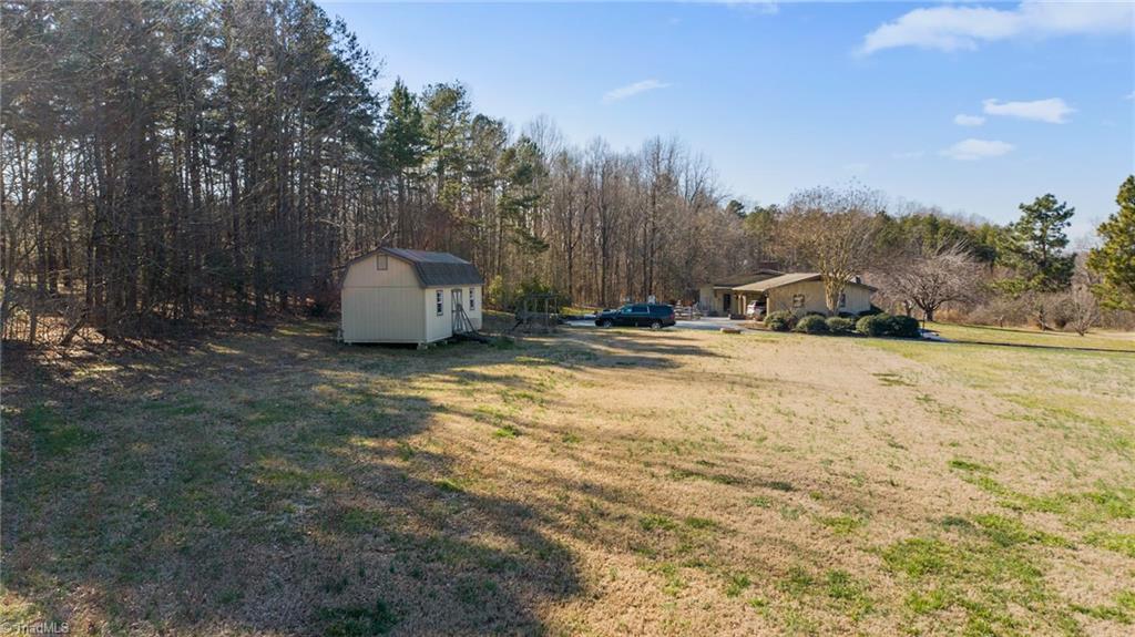 111 Hiatt Road Thomasville, NC 27360 - Photo 34 of 40 Out Building