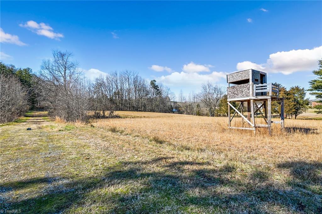111 Hiatt Road Thomasville, NC 27360 - Photo 36 of 40 Gallery Image 36