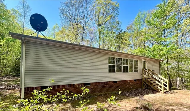 $150,000 | 1458 Merridon Drive, Pinnacle, NC 27043