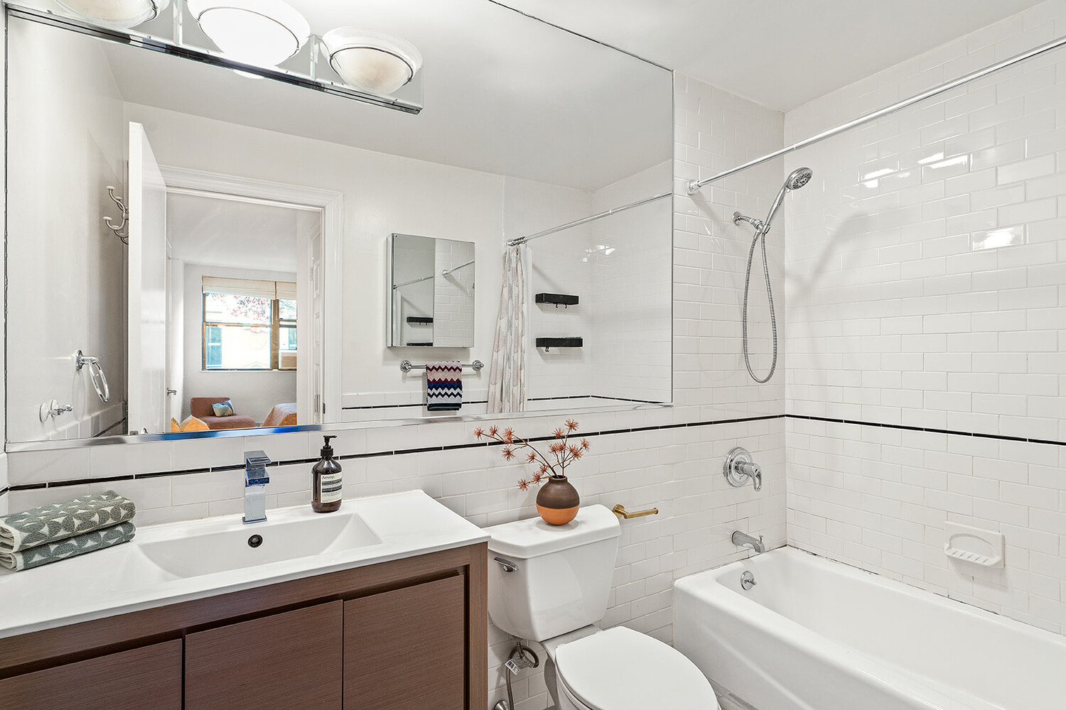 205 15th Street, Unit 1A Brooklyn, NY 11215 - Photo 5 of 9