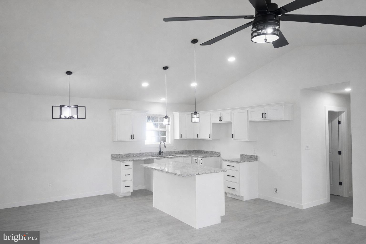 300 East 11th Avenue Ranson, WV 25438 - Photo 5 of 15