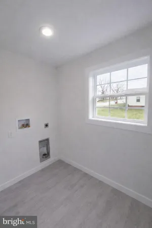 $299,900 | 300 East 11th Avenue, Ranson, WV 25438