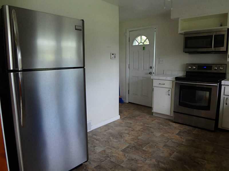 600 Tuscarawas Road Beaver, PA 15009 - Photo 10 of 21 Kitchen.