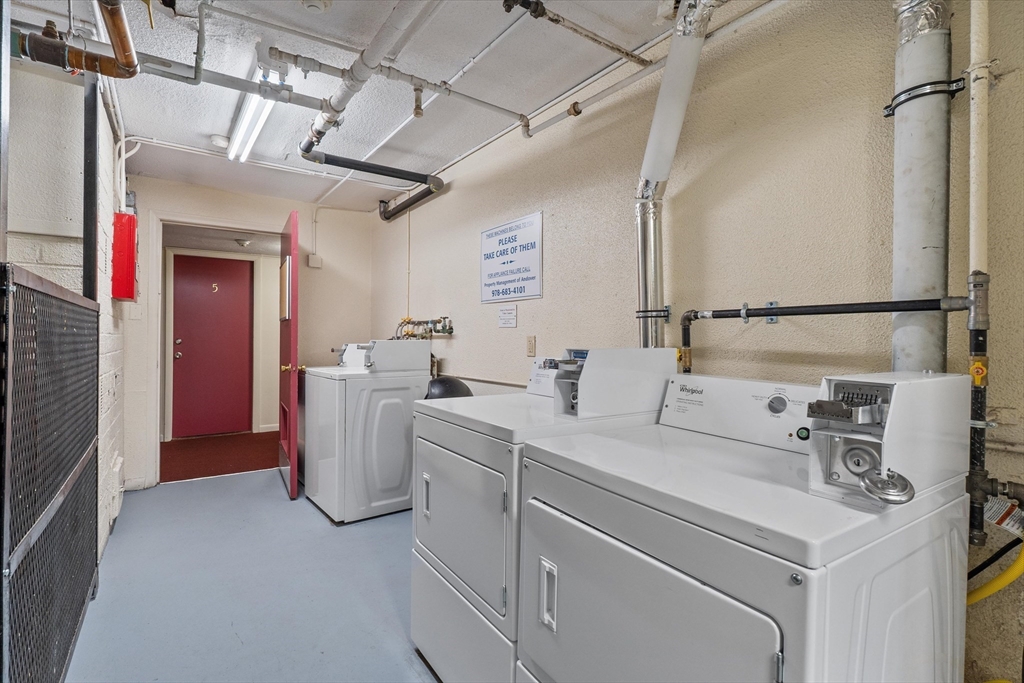 262 East Haverhill Street, Unit 17 Lawrence, MA 01841 - Photo 12 of 18