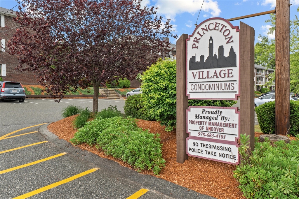 262 East Haverhill Street, Unit 17 Lawrence, MA 01841 - Photo 16 of 18