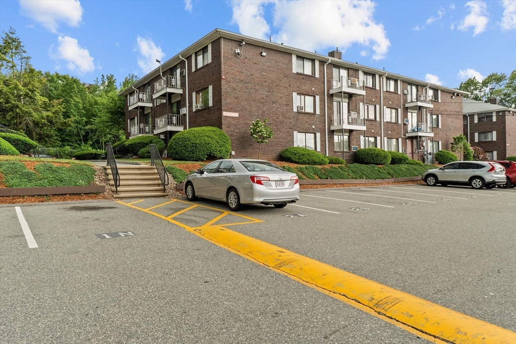 262 East Haverhill Street, Unit 17 Lawrence, MA 01841 - Photo 2 of 18