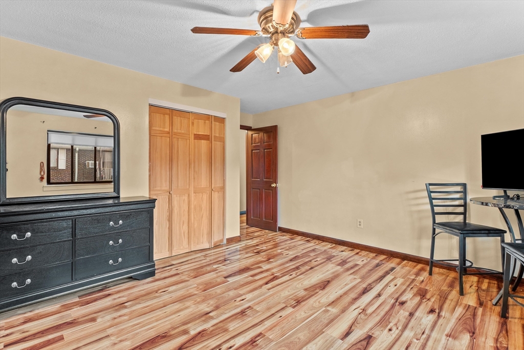 262 East Haverhill Street, Unit 17 Lawrence, MA 01841 - Photo 4 of 18