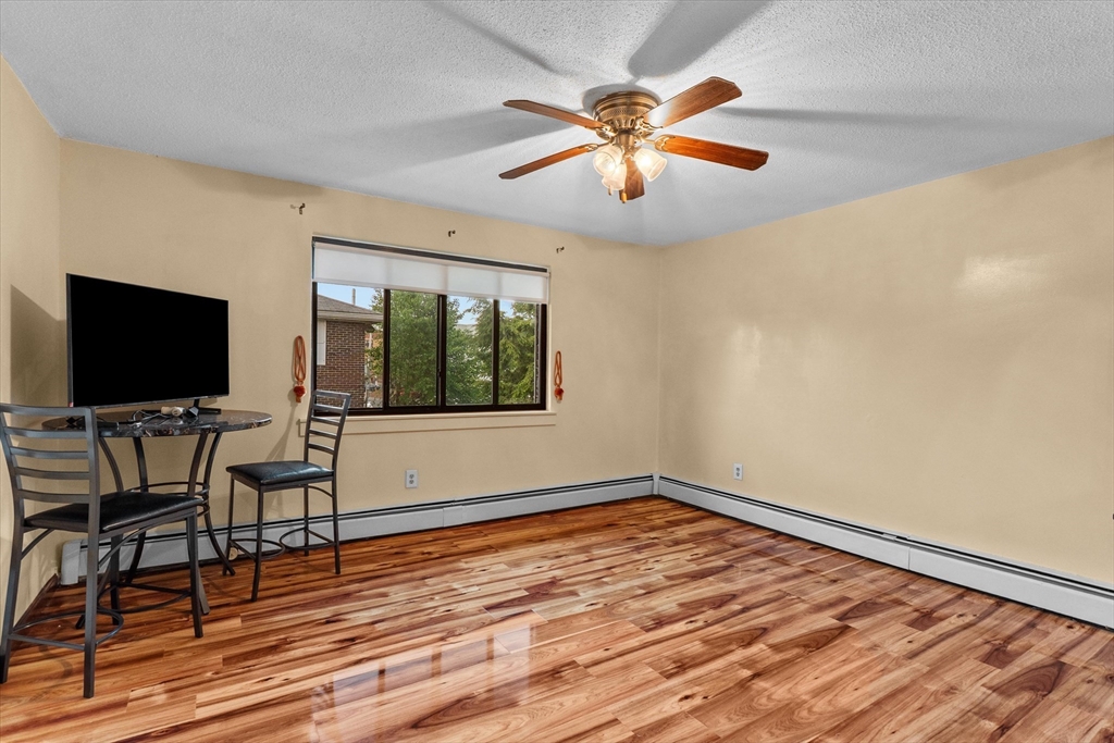 262 East Haverhill Street, Unit 17 Lawrence, MA 01841 - Photo 5 of 18