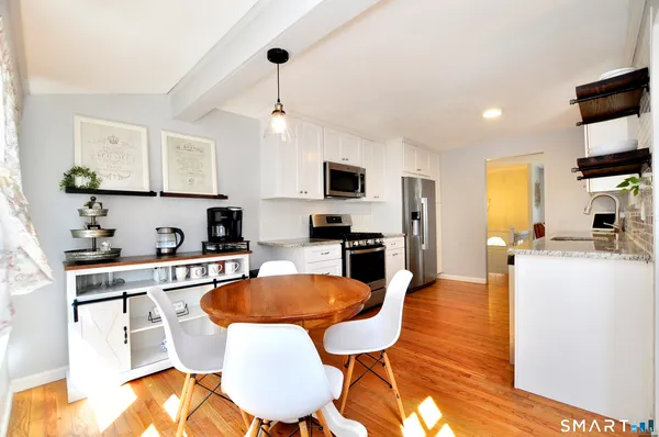 $499,900 | 33 Chestnut Hill Road, Simsbury, CT 06092