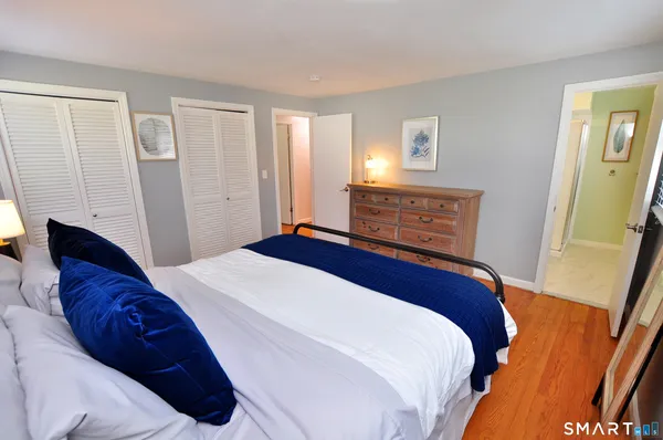 $499,900 | 33 Chestnut Hill Road, Simsbury, CT 06092