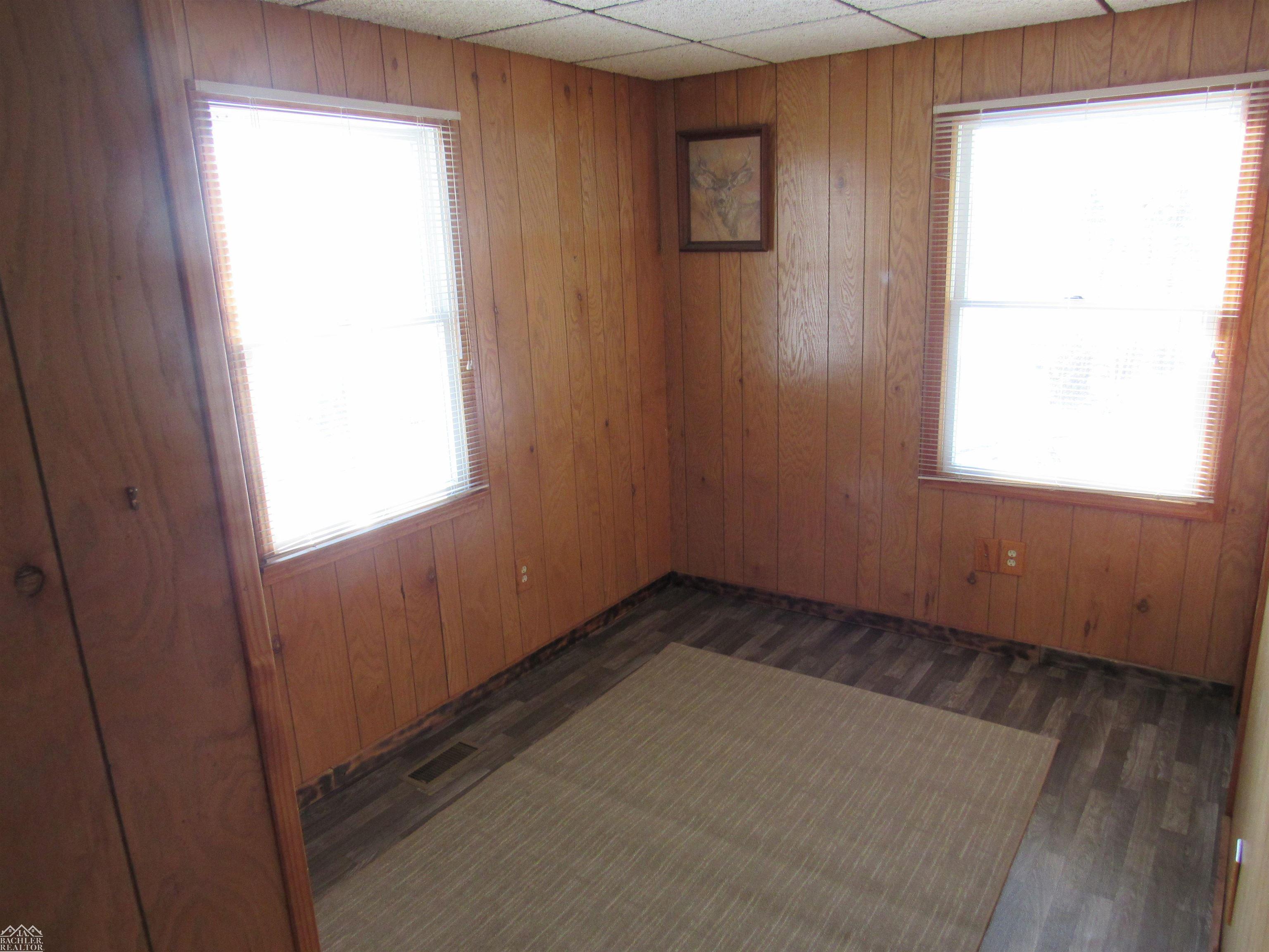 7640 River Road Marine City, MI 48039 - Photo 17 of 37 2nd Floor Bedroom #1
