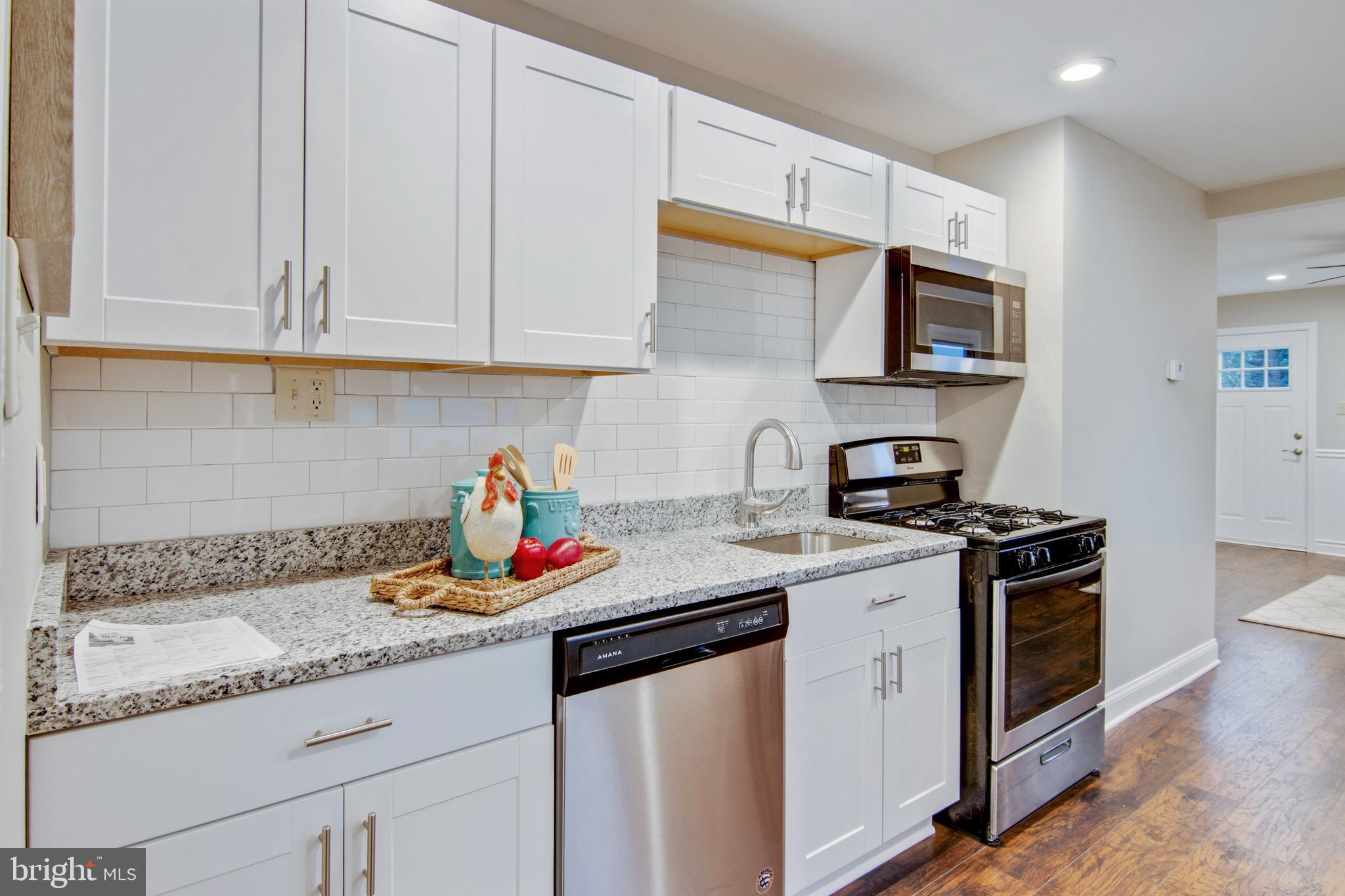934 Woodlynn Road Baltimore, MD 21221 - Photo 14 of 39