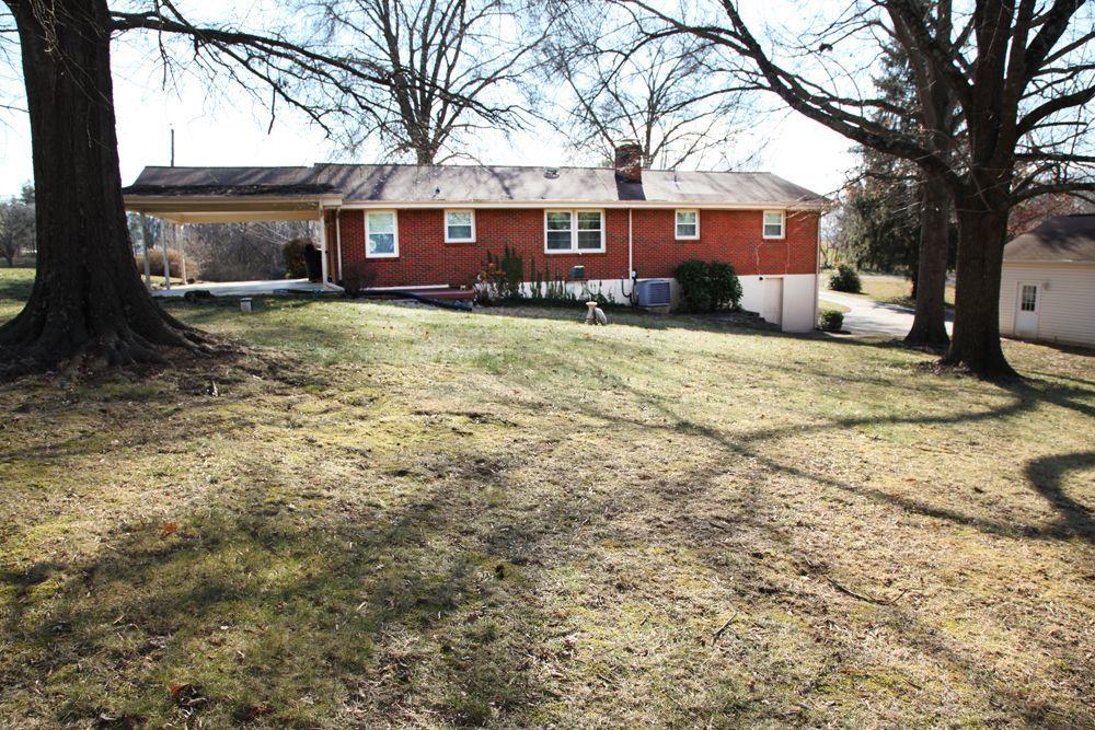 6918 Tinkerdale Road Roanoke, VA 24019 - Photo 16 of 18 Rear