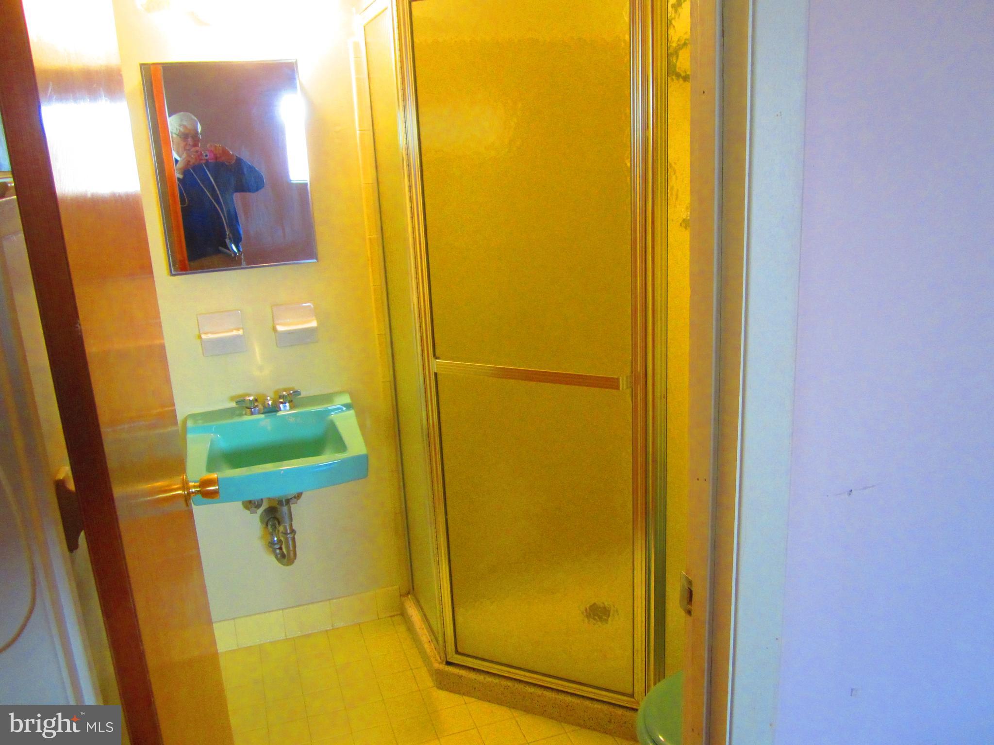 3623 Templar Road Randallstown, MD 21133 - Photo 16 of 26 Bath