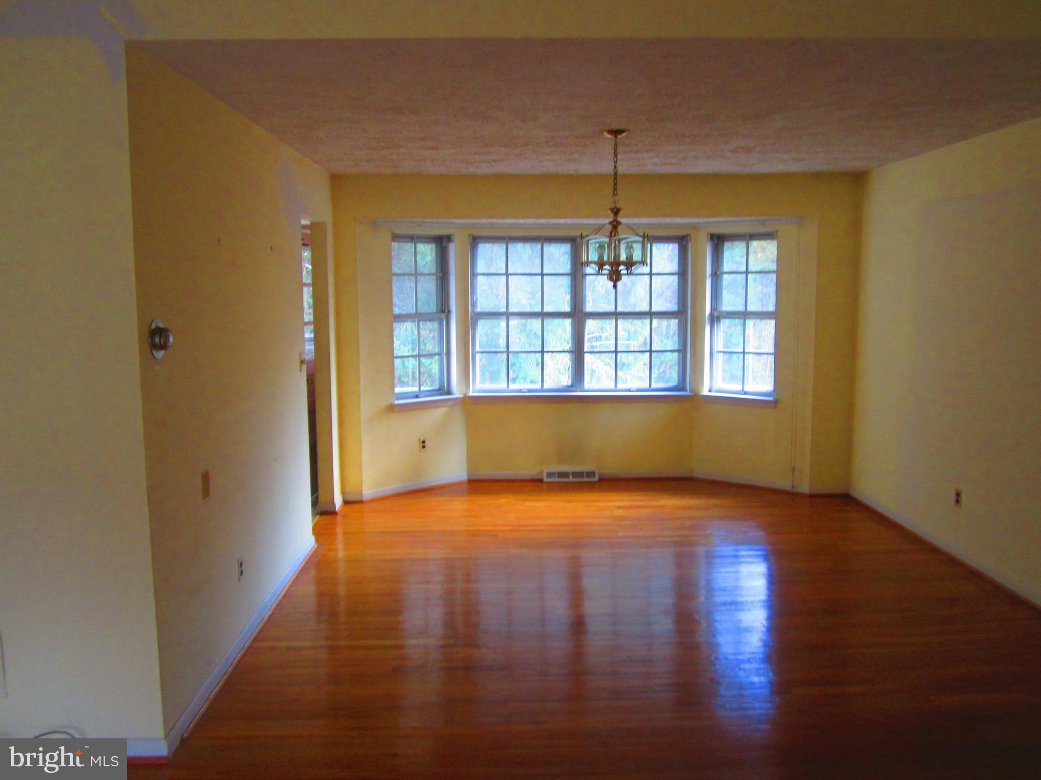 3623 Templar Road Randallstown, MD 21133 - Photo 6 of 26 Dining Room