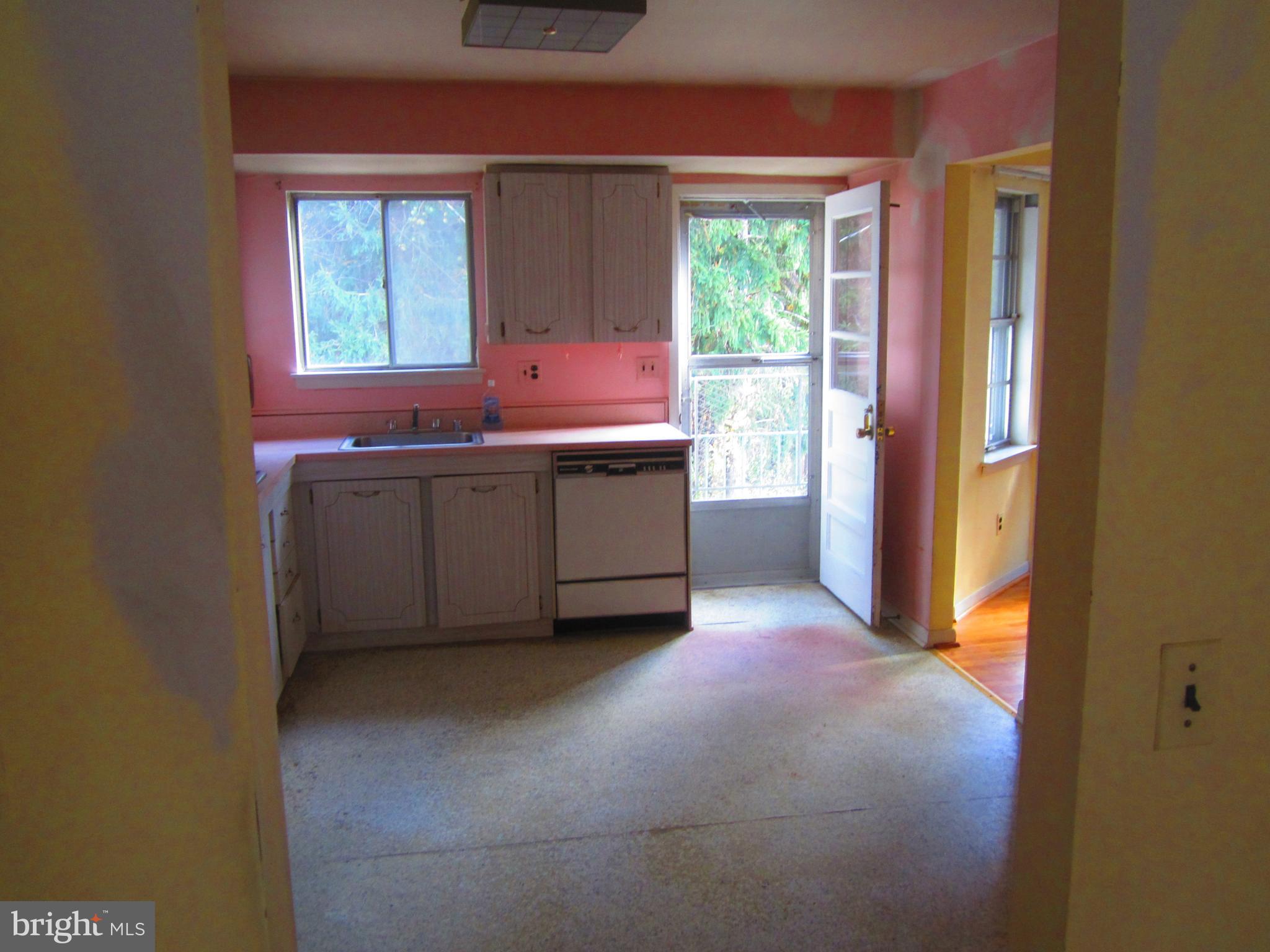 3623 Templar Road Randallstown, MD 21133 - Photo 9 of 26 Kitchen