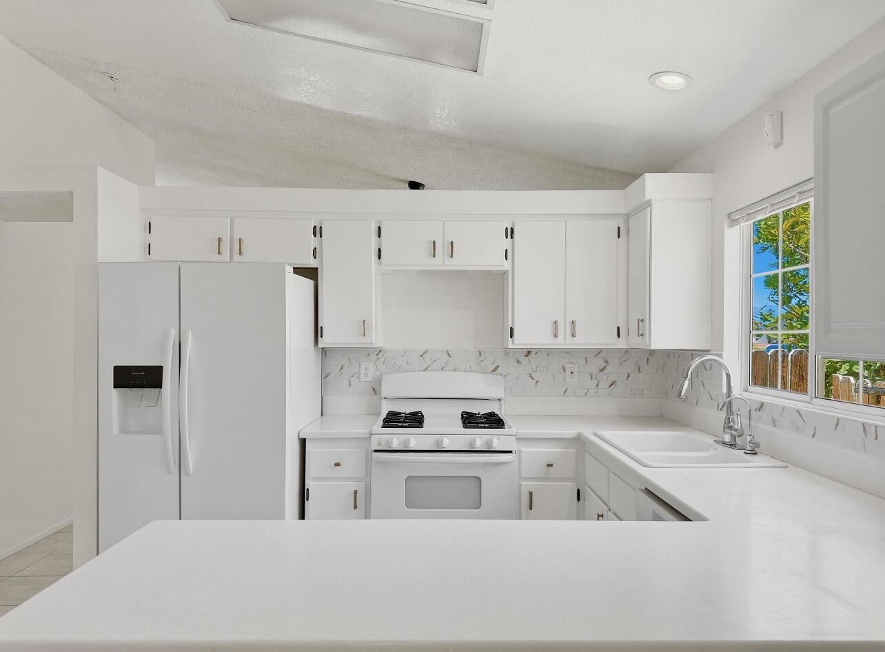 47800 Madison Street, Unit 192 Indio, CA 92201 - Photo 11 of 22 IMG_2047