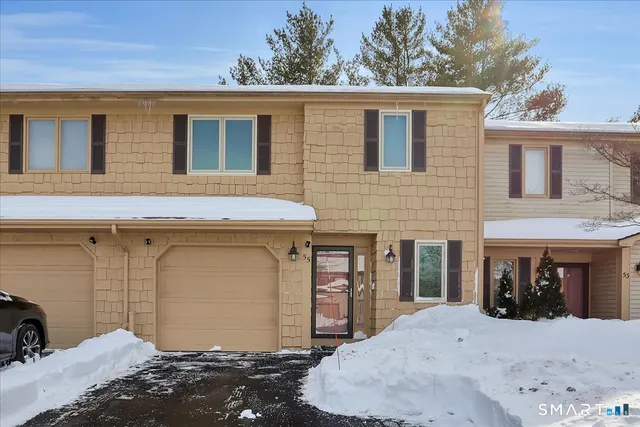$304,900 | 55 Cortland Way, Unit 55, Newington, CT 06111