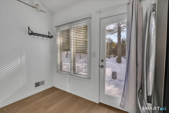 $304,900 | 55 Cortland Way, Unit 55, Newington, CT 06111