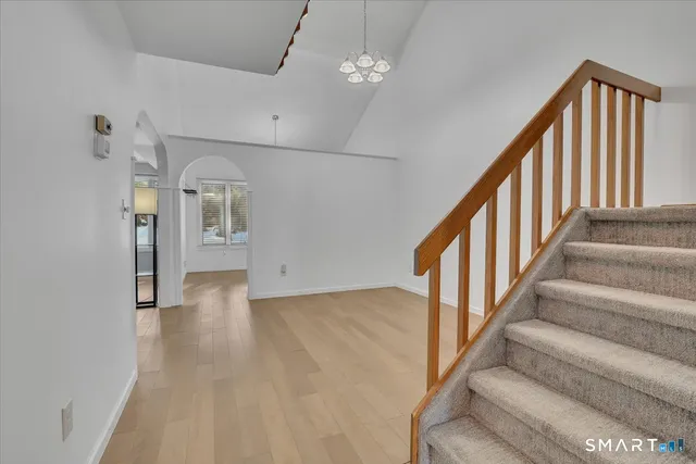 $304,900 | 55 Cortland Way, Unit 55, Newington, CT 06111