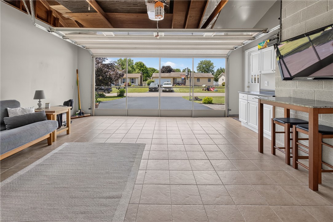 20 Hunt Point Chili, NY 14624 - Photo 33 of 44 Garage/ Rec room with screens
