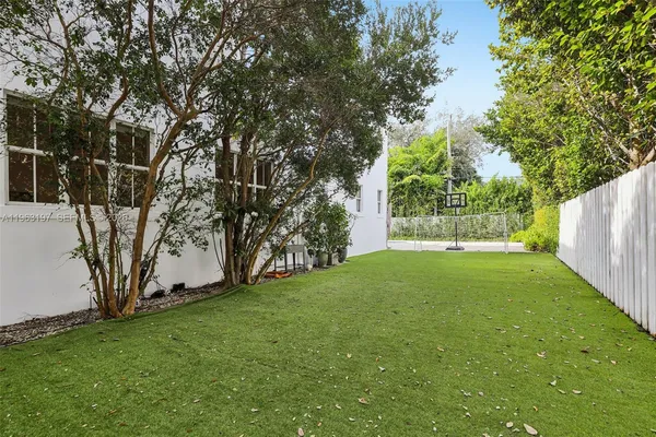 $26,000 | High Pines, Miami, FL 33143