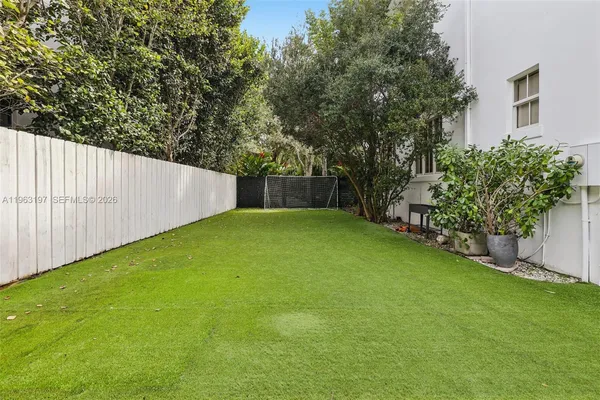 $26,000 | High Pines, Miami, FL 33143