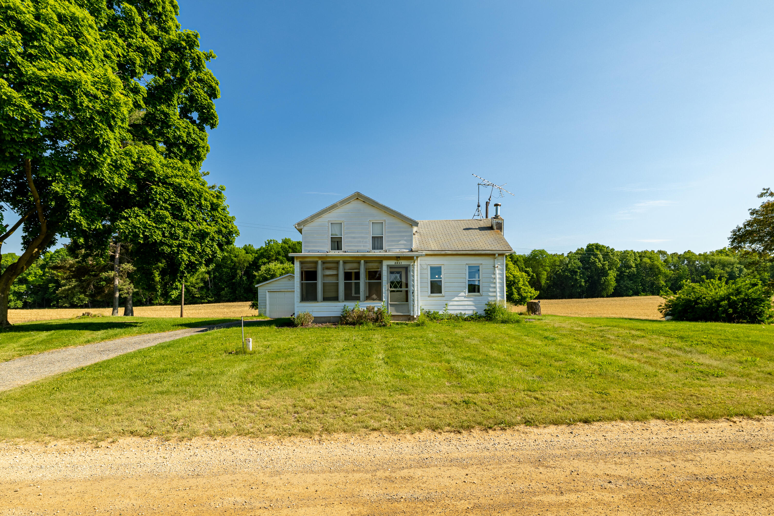 2851 North Dancer Road Dexter, MI 48130 - Photo 33 of 53 2851 N Dancer (29 of 40)