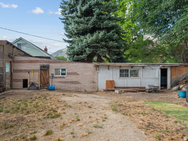 365 South 800 E Street Springville, UT 84663 - Photo 23 of 34