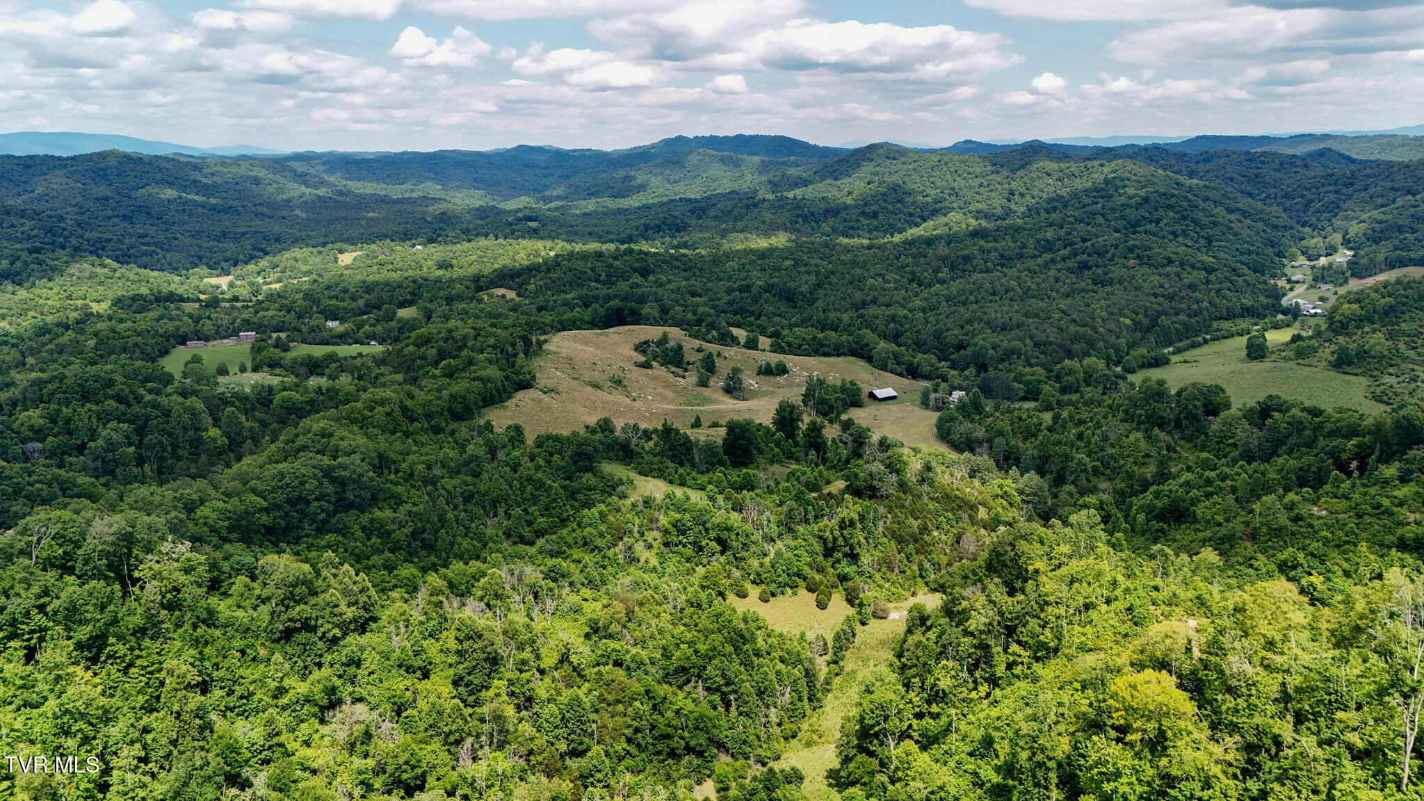 156 Shelleys Road Bristol, VA 24202 - Photo 16 of 38 16-web-or-mls-156 Shelleys Rd Drone JC-1