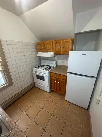 $1,600 | 229 Renner Avenue, Newark, NJ 07112