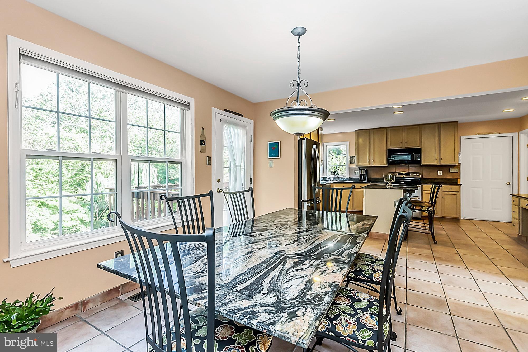 50 Lee Road Norristown, PA 19403 - Photo 11 of 49 Sunny Breakfast Room