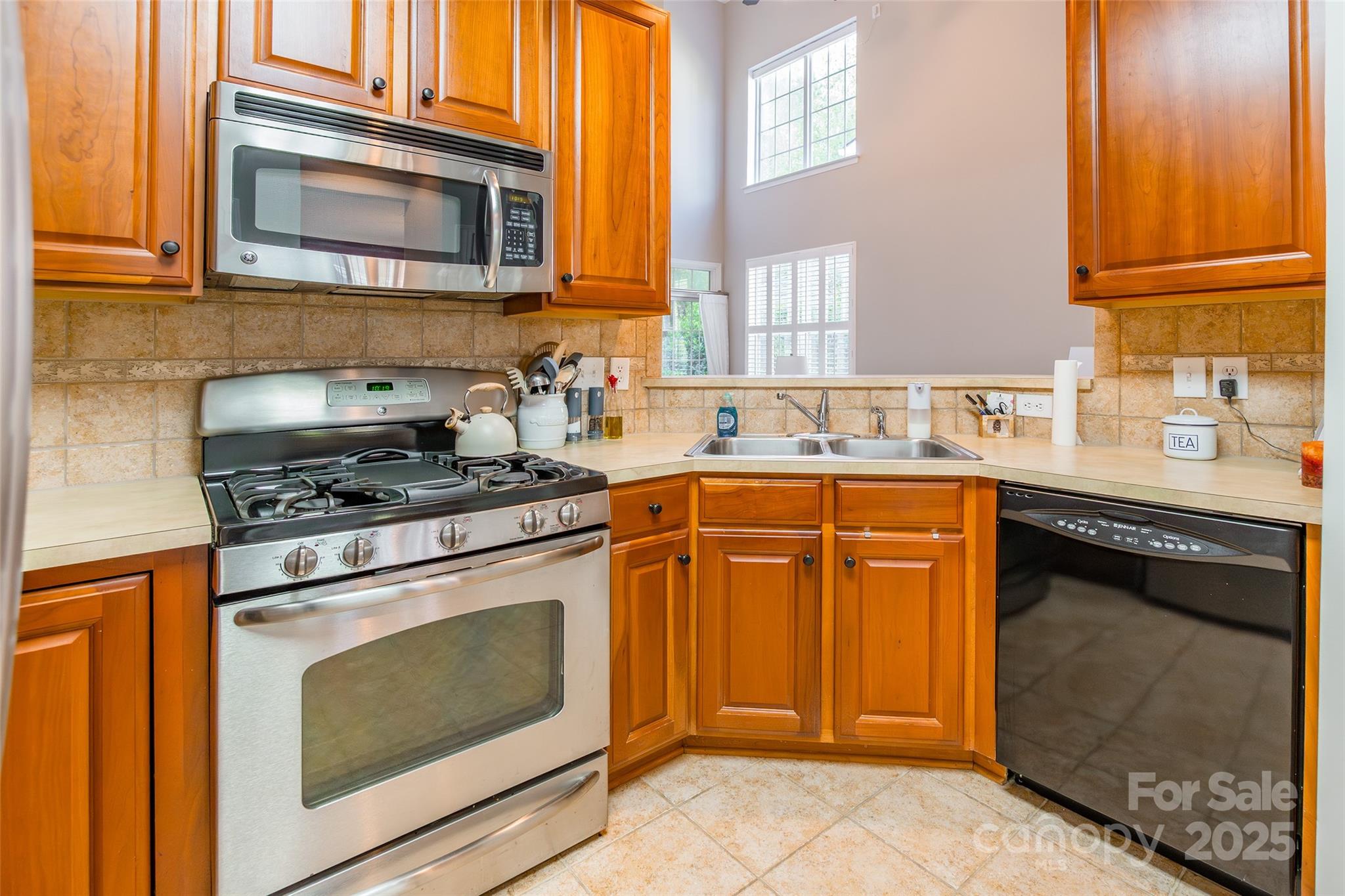 2065 Calloway Pines Drive Tega Cay, SC 29708 - Photo 9 of 31