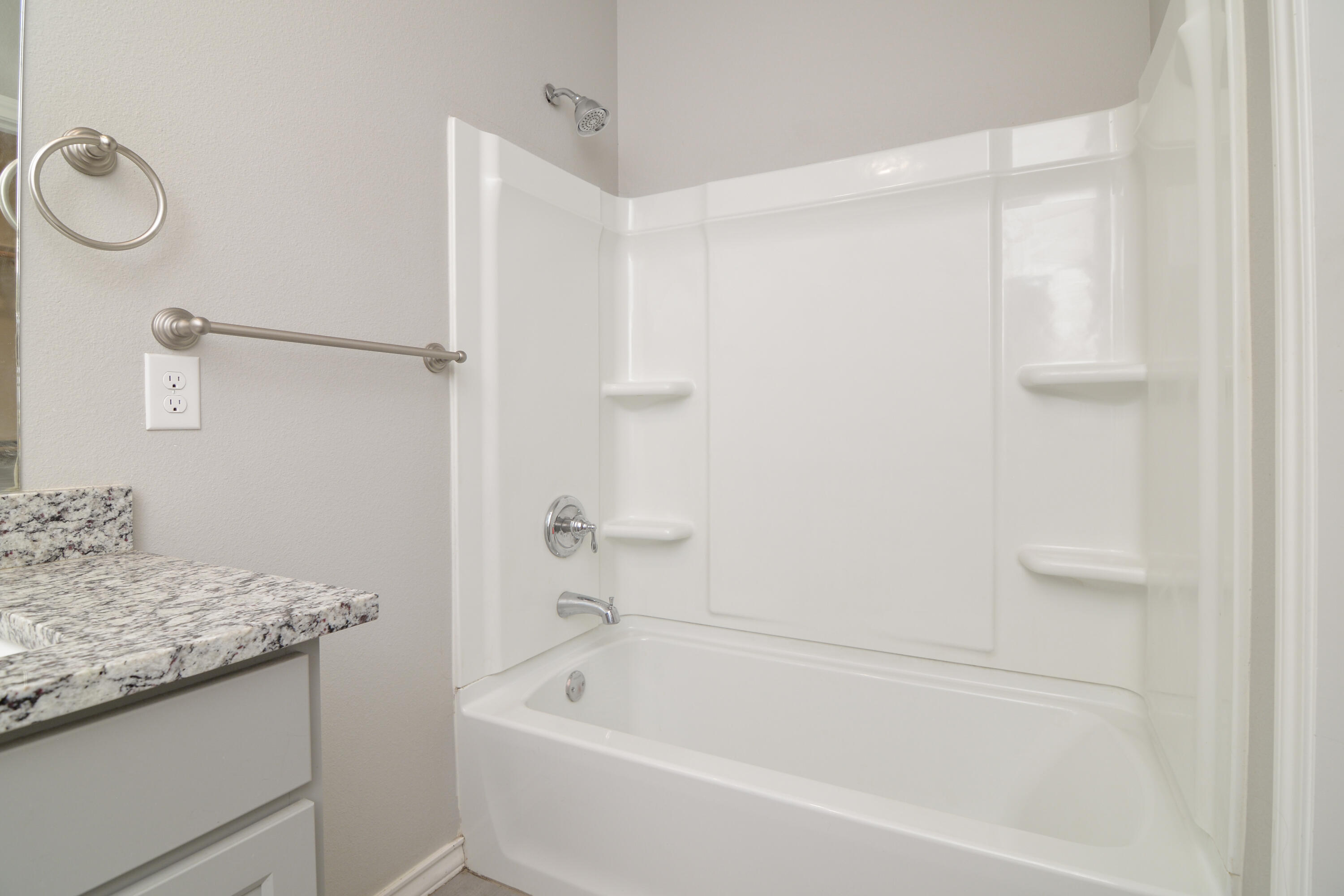 7018 20th Street Lubbock, TX 79407 - Photo 26 of 45 7018 20th-25