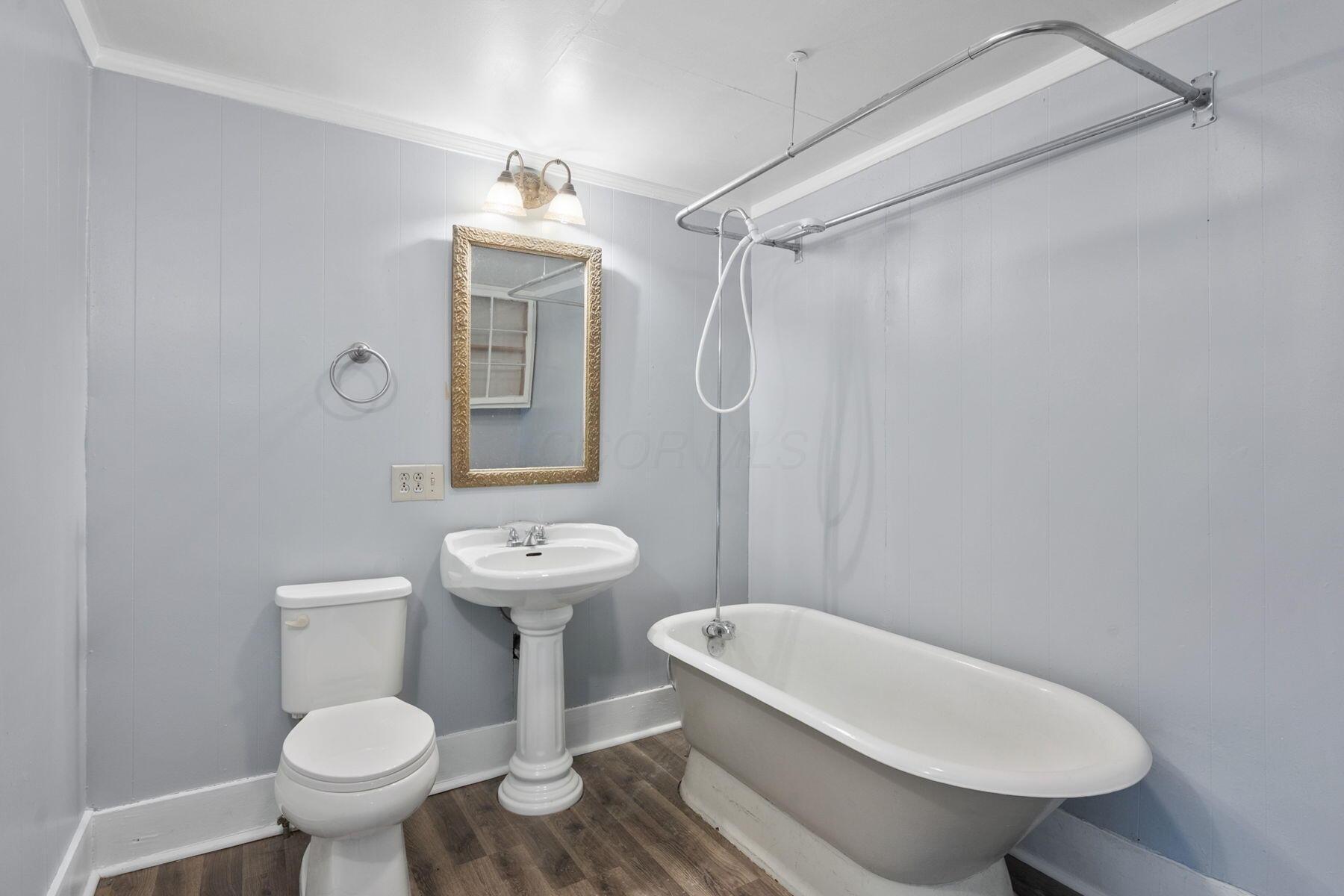 369 North Union Street Delaware, OH 43015 - Photo 22 of 36 Full Bath