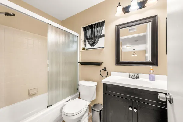 $240,000 | 4772 Northwest 22nd Street, Unit 42122, Coconut Creek, FL 33063