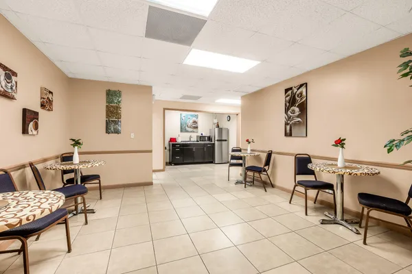 $240,000 | 4772 Northwest 22nd Street, Unit 42122, Coconut Creek, FL 33063