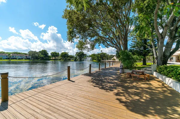 $240,000 | 4772 Northwest 22nd Street, Unit 42122, Coconut Creek, FL 33063