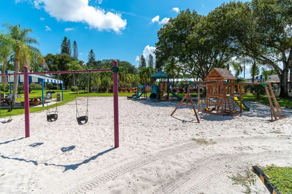 $240,000 | 4772 Northwest 22nd Street, Unit 42122, Coconut Creek, FL 33063