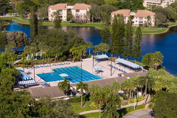$240,000 | 4772 Northwest 22nd Street, Unit 42122, Coconut Creek, FL 33063