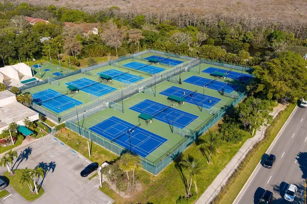 $240,000 | 4772 Northwest 22nd Street, Unit 42122, Coconut Creek, FL 33063