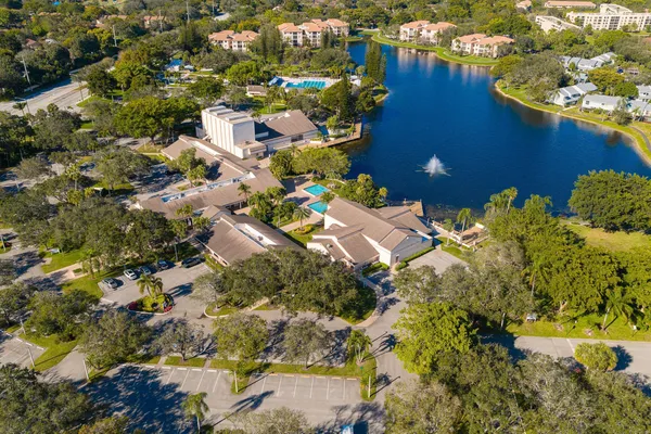 $240,000 | 4772 Northwest 22nd Street, Unit 42122, Coconut Creek, FL 33063