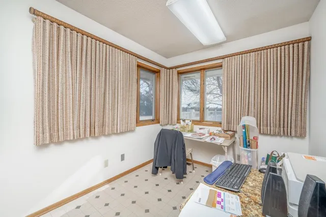 $625,000 | 421 West 60th Street South, Wellington, KS 67152