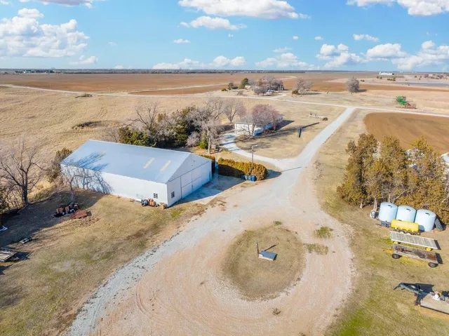 $625,000 | 421 West 60th Street South, Wellington, KS 67152