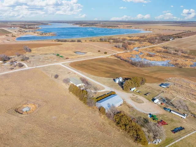 $625,000 | 421 West 60th Street South, Wellington, KS 67152