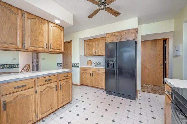 $625,000 | 421 West 60th Street South, Wellington, KS 67152